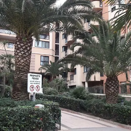 Palm D'azur * Κάννες